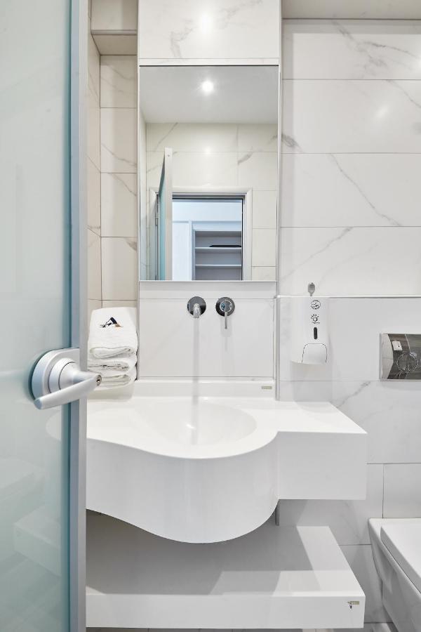Albatros Suites Vrasná 외부 사진