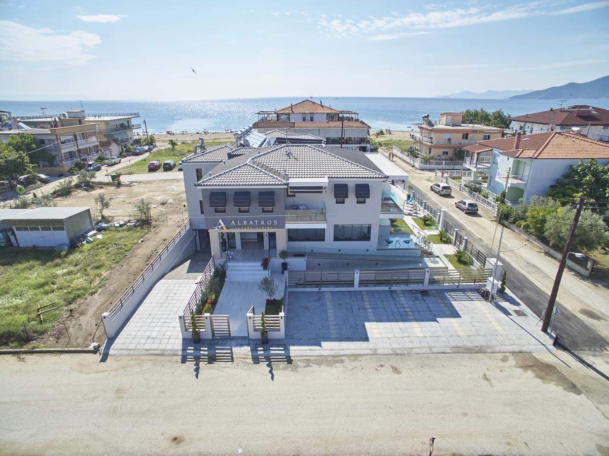 Albatros Suites Vrasná 외부 사진