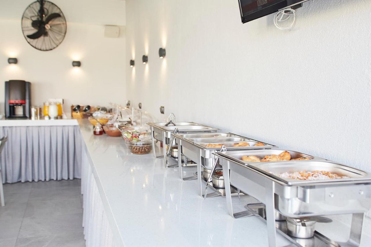 Albatros Suites Vrasná 외부 사진
