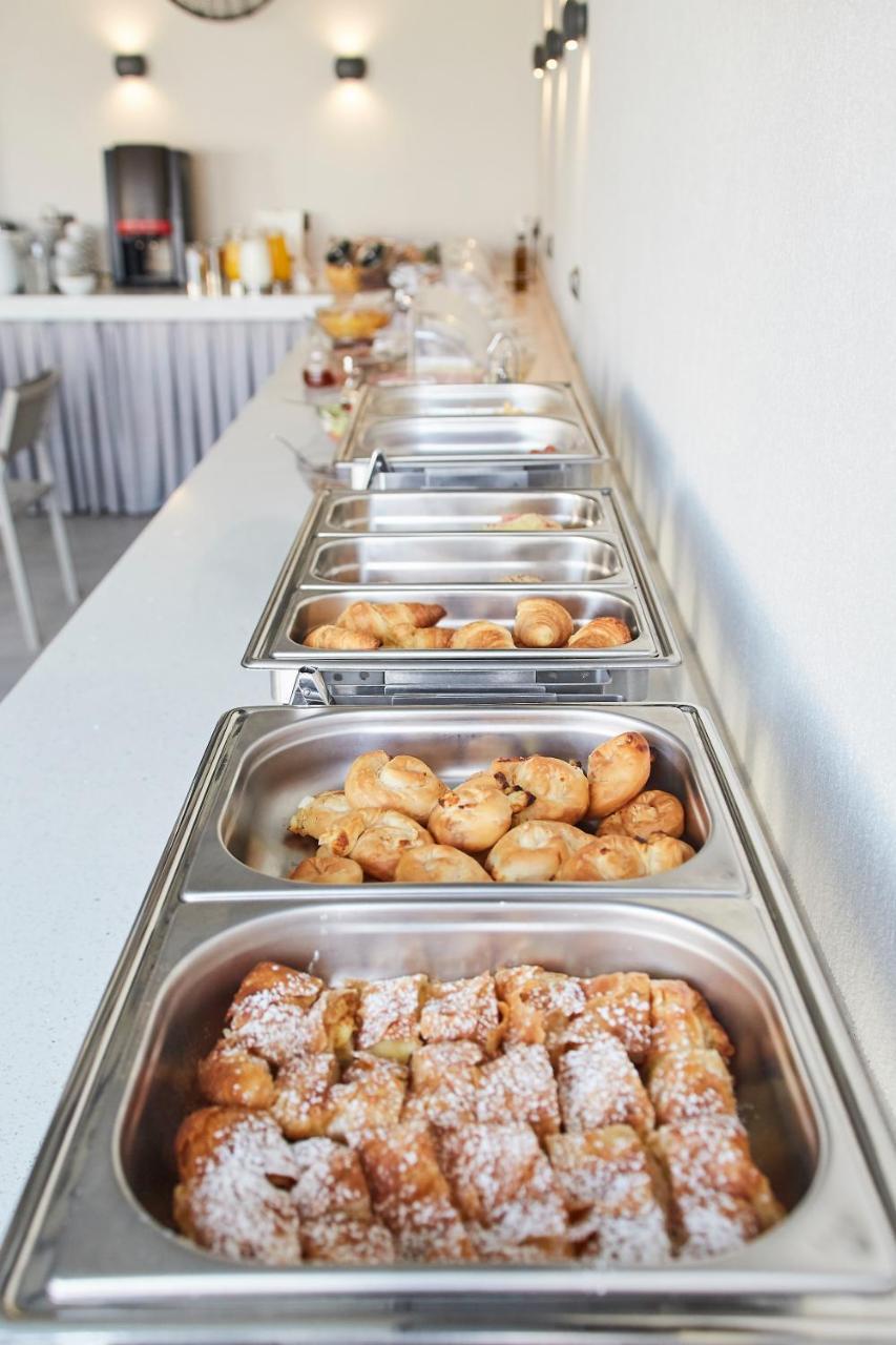 Albatros Suites Vrasná 외부 사진